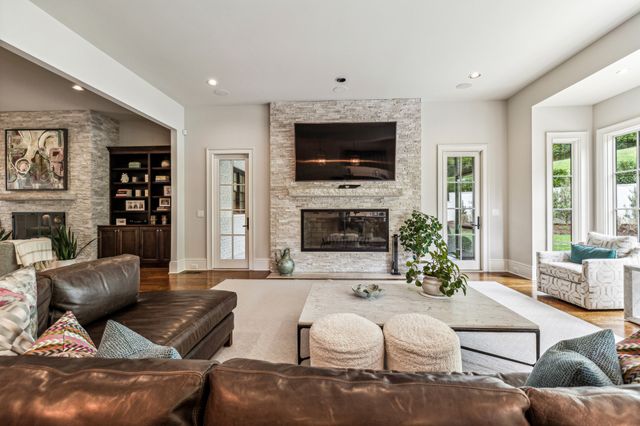 822 Windstone Blvd, Brentwood, TN 37027