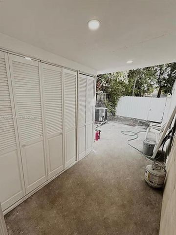 1237 NW 33rd Avenue, Miami, FL 33125