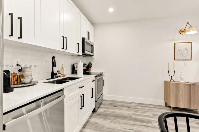 1237 NW 33rd Avenue, Miami, FL 33125