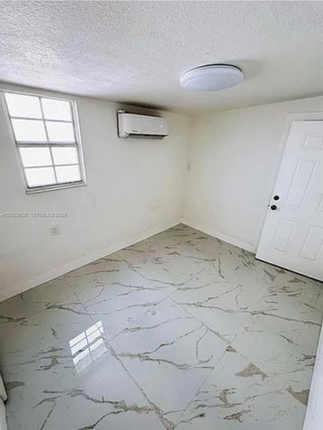 1237 NW 33rd Avenue, Miami, FL 33125