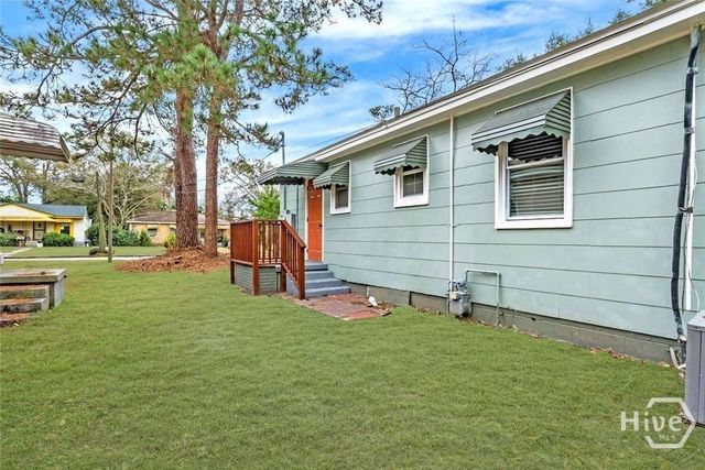 2102 Auburn Street, Savannah, GA 31404