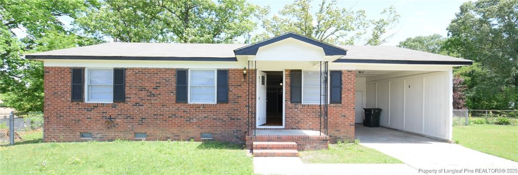 5330 Plateau Court, Fayetteville, NC 28303