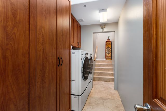 1360 Tesuque Creek Road, Santa Fe, NM 87501