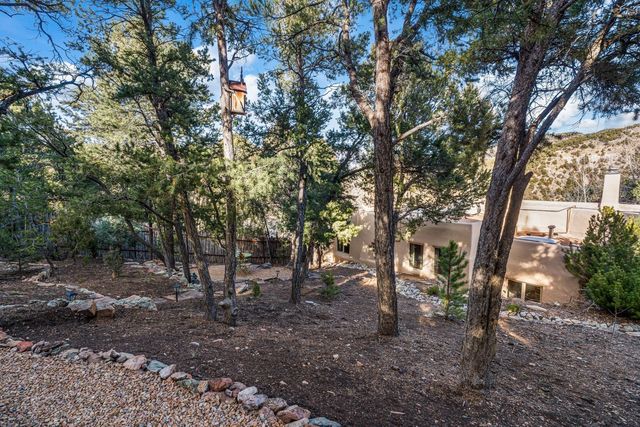 1360 Tesuque Creek Road, Santa Fe, NM 87501