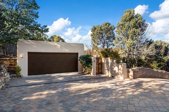 1360 Tesuque Creek Road, Santa Fe, NM 87501