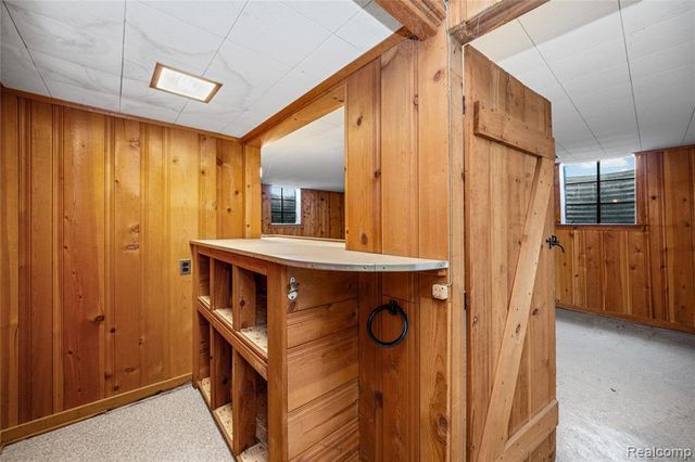 7077 Brookridge Drive, West Bloomfield, MI 48322