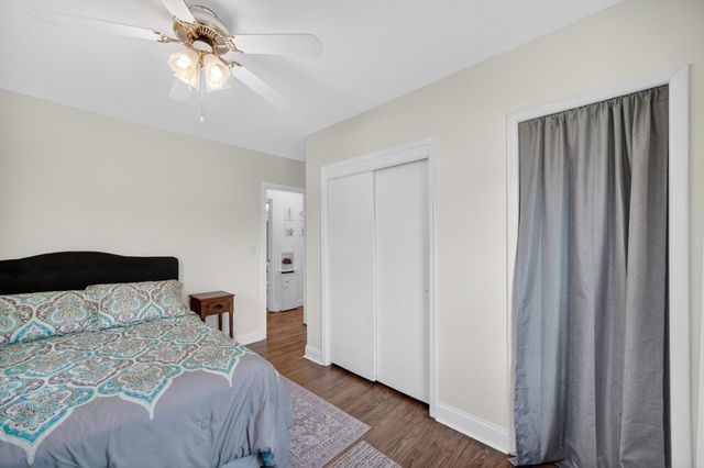 1521 Merle Hay Road, Des Moines, IA 50311