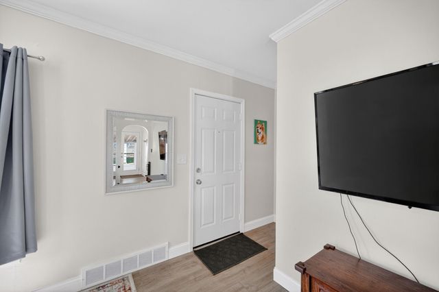 1521 Merle Hay Road, Des Moines, IA 50311