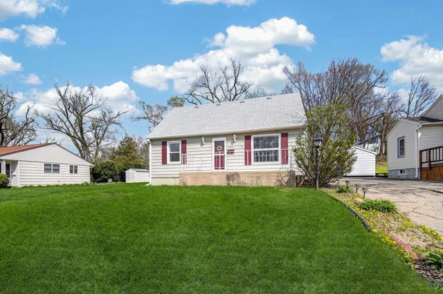 1521 Merle Hay Road, Des Moines, IA 50311