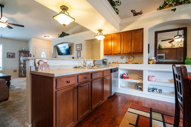 1605 Bobby Nichols Dr, Cookeville, TN 38506