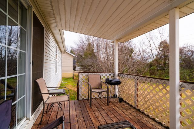 1605 Bobby Nichols Dr, Cookeville, TN 38506