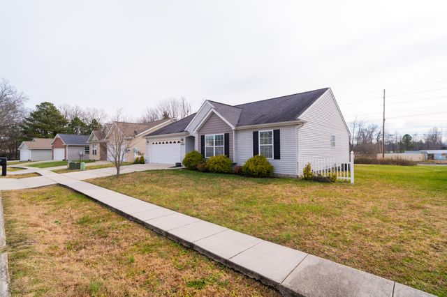 1605 Bobby Nichols Dr, Cookeville, TN 38506