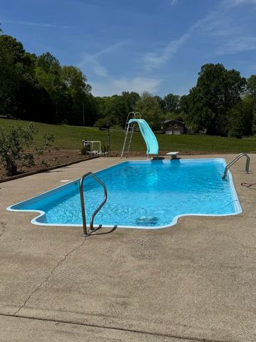 120 Brentwood Drive, Dickson, TN 37055