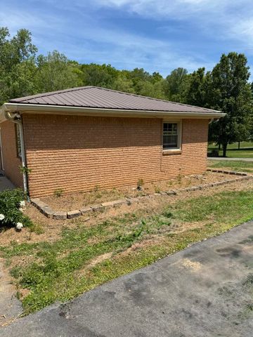 120 Brentwood Drive, Dickson, TN 37055