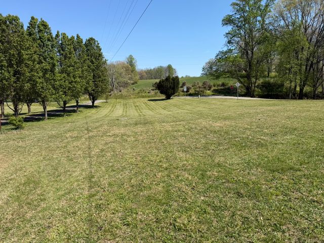 120 Brentwood Drive, Dickson, TN 37055