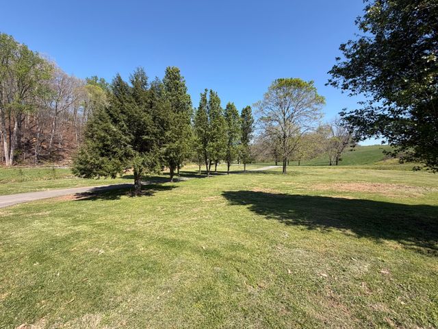 120 Brentwood Drive, Dickson, TN 37055