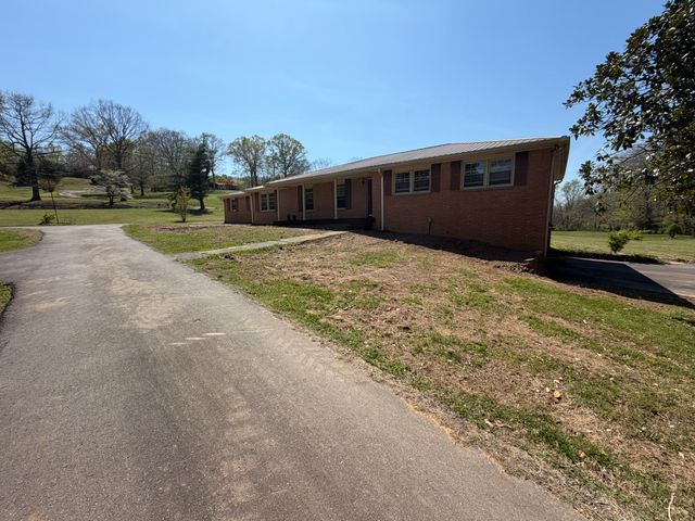 120 Brentwood Drive, Dickson, TN 37055