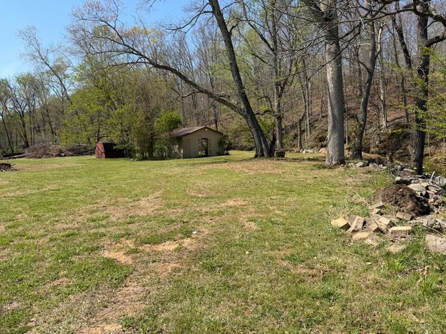 120 Brentwood Drive, Dickson, TN 37055