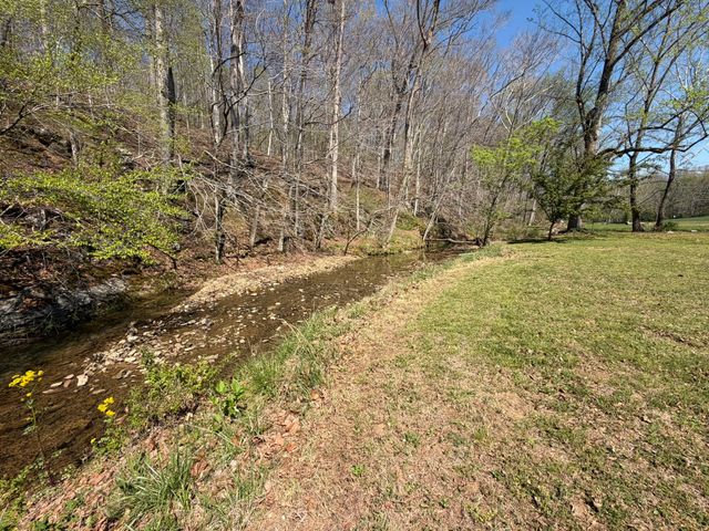 120 Brentwood Drive, Dickson, TN 37055