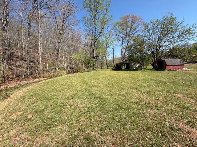 120 Brentwood Drive, Dickson, TN 37055