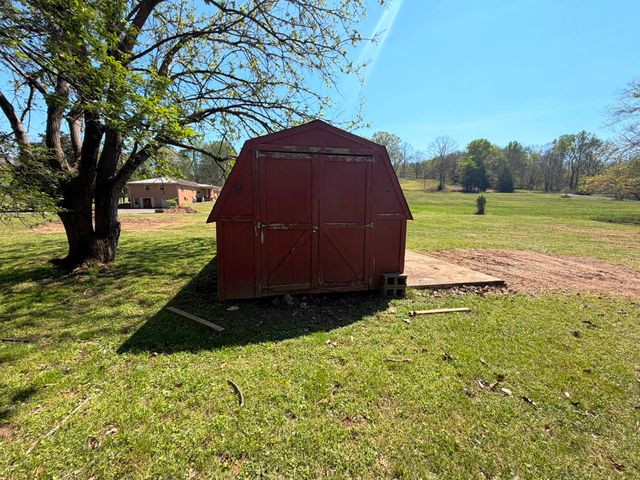 120 Brentwood Drive, Dickson, TN 37055