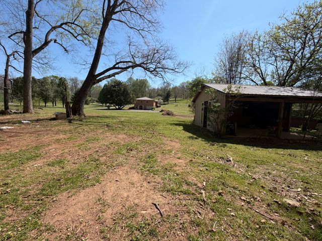 120 Brentwood Drive, Dickson, TN 37055