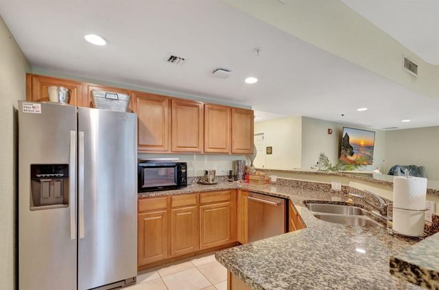 370 Golfview Road 503, North Palm Beach, FL 33408