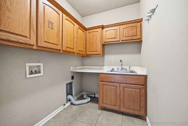 23727 S 413th East Avenue, Porter, OK 74454