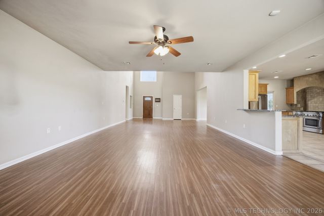 23727 S 413th East Avenue, Porter, OK 74454