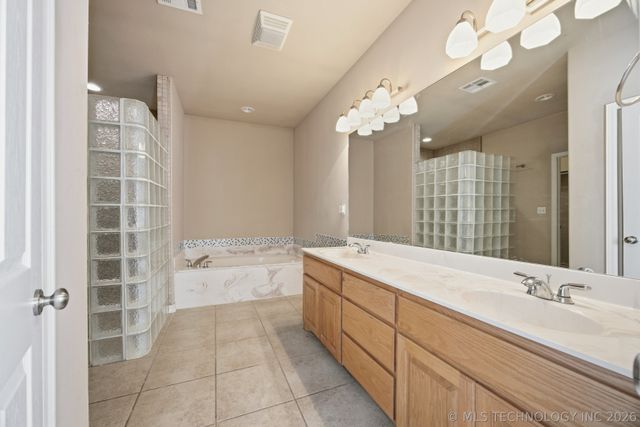 23727 S 413th East Avenue, Porter, OK 74454