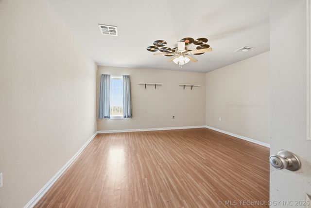 23727 S 413th East Avenue, Porter, OK 74454