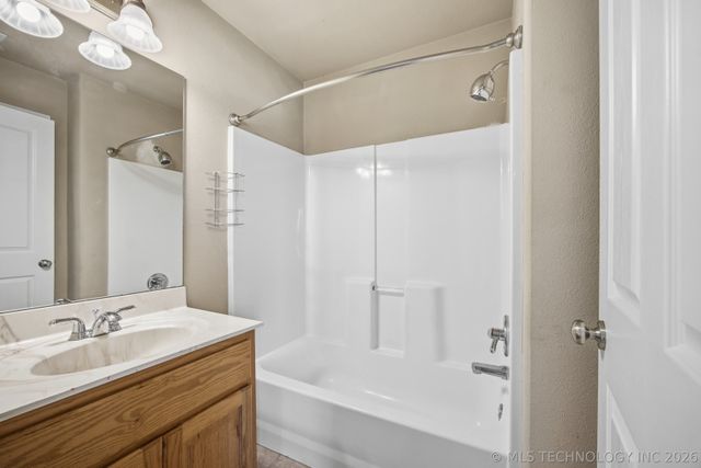 23727 S 413th East Avenue, Porter, OK 74454