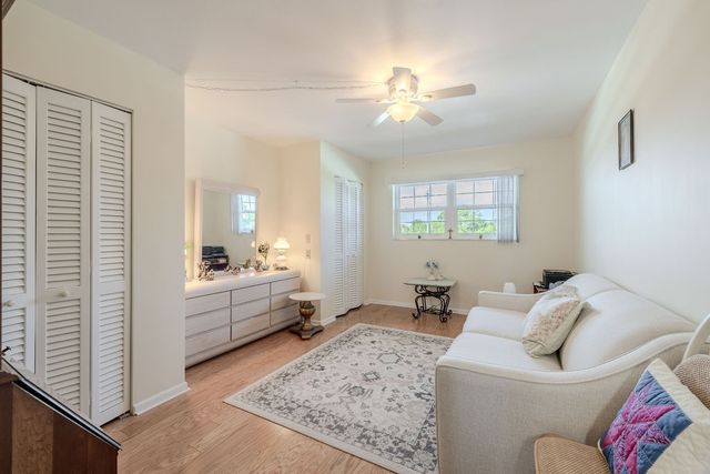 2333 Indian River Boulevard 306, Vero Beach, FL 32960