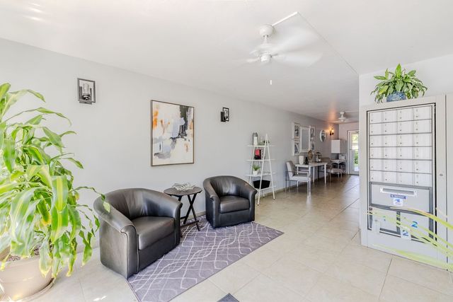 2333 Indian River Boulevard 306, Vero Beach, FL 32960