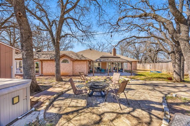 5303 Tioga Court, Granbury, TX 76049