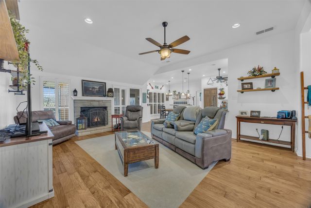 5303 Tioga Court, Granbury, TX 76049