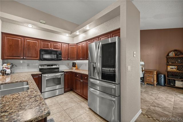 5982 N Maroon Way, Beverly Hills, FL 34465