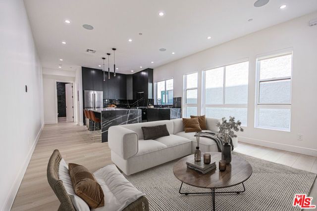 1815 Barry Avenue, Los Angeles, CA 90025