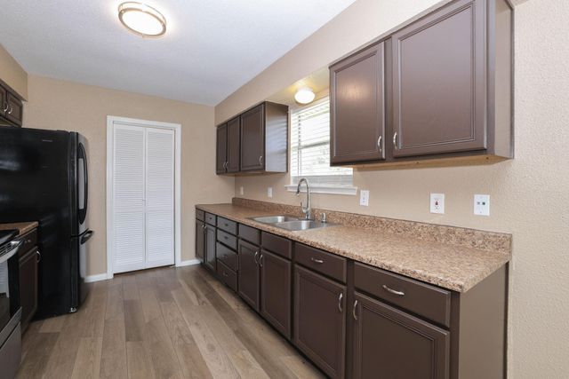 9815 Caballero Drive, Houston, TX 77078