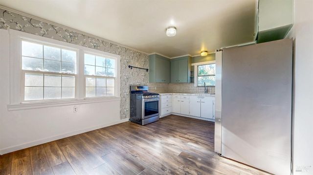 316 Vallejo St, Petaluma, CA 94952