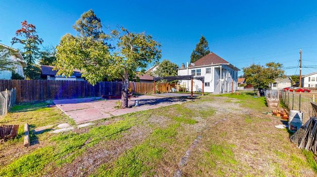 316 Vallejo St, Petaluma, CA 94952