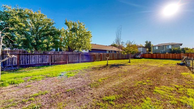 316 Vallejo St, Petaluma, CA 94952