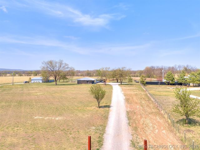 17515 Harreld Road, Beggs, OK 74421