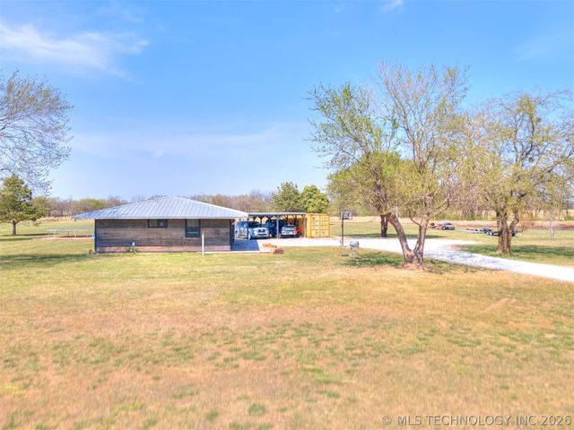17515 Harreld Road, Beggs, OK 74421