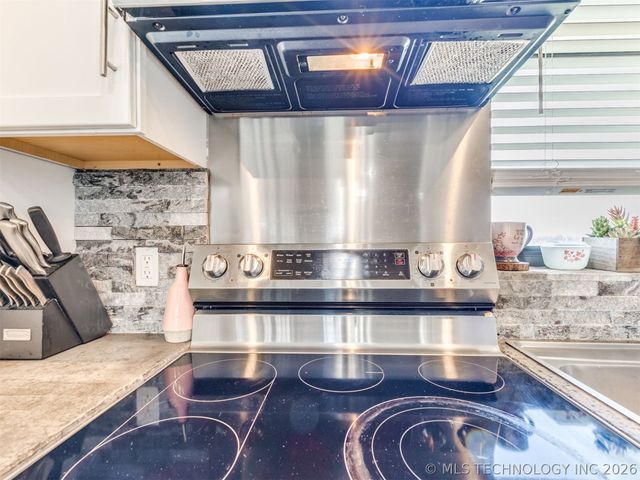 17515 Harreld Road, Beggs, OK 74421