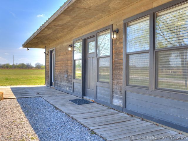 17515 Harreld Road, Beggs, OK 74421