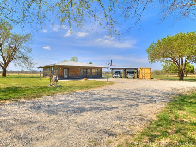 17515 Harreld Road, Beggs, OK 74421