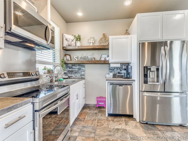 17515 Harreld Road, Beggs, OK 74421