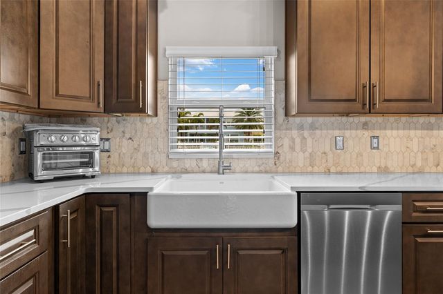 6412 KEY ISLAND AVENUE, Apollo Beach, FL 33572