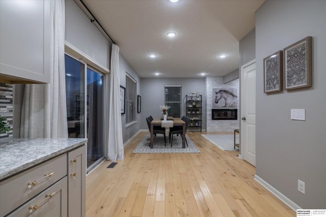 20459 E Street, Omaha, NE 68022